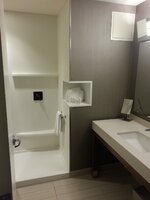 Marriott Bathroom 1.jpg