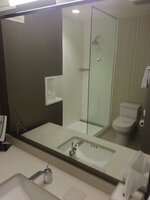 Marriott Bathroom 3.jpg