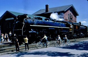 Locomotive At CNR Station, Peterborough.jpg