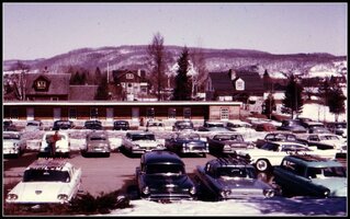 Everyday Life in Canada during the 1960s (25).jpg