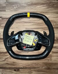 C8 carbon fibre steering wheel