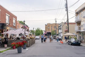 #12 - CENTREVILLEAPPELDOFFRES.webp