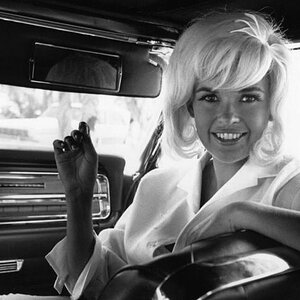 1 jane mansfield-bonneville.jpg