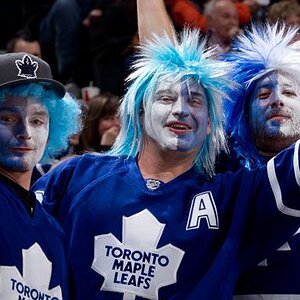 leafs_fans6401.jpg