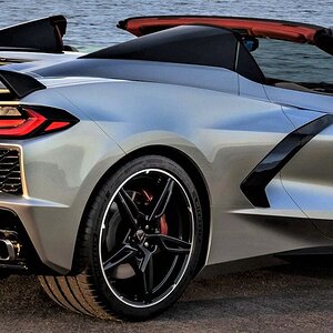 2021-Chevrolet-Corvette-Stingray-Coupe-Convertible.jpg