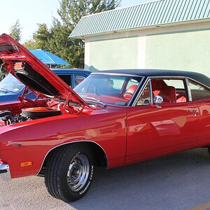 Red Hemi Roadrunner.JPG