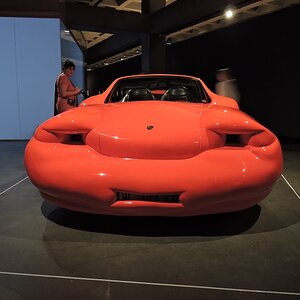 porsche2.jpg