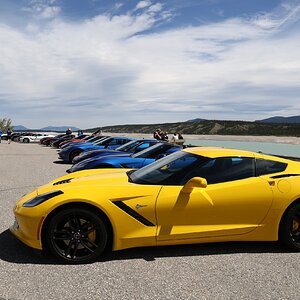 Corvettes @ Abraham Lake 6-03-2017.jpg