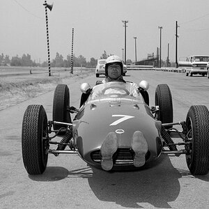 carroll_shelby_in_open_wheel_racer_269415fc7c972e1cfef5a81402cfa782ad728b30.jpg