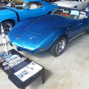 75 Vette Vehicle Display.jpg