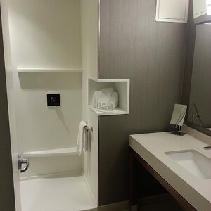 Marriott Bathroom 1.jpg