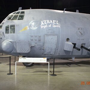 AIR FORCE GUNSHIP.JPG