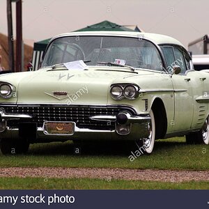 cadillac-luxury-car-1950-s-1958-v8-engine-america-american-classic-A1J6EB.jpg