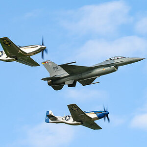 Heritage Flight 2018 900x600.jpg