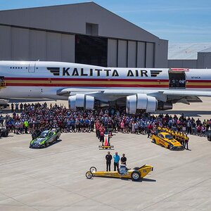 kalitta-air-and-racing-002-1587064720.jpg