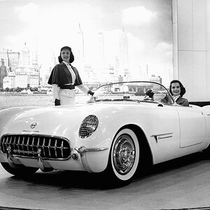 1953-Chevrolet-Corvette-Original-Prototype-Vintage-Debut-Photo.jpg