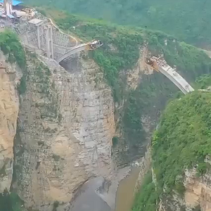 N0T EVERYONE WORKS IN AN   OFFICE (1).mp4