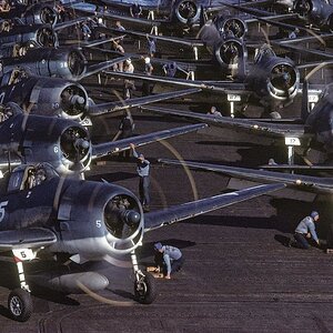 Rare Color Photographs from World War II (8).jpg