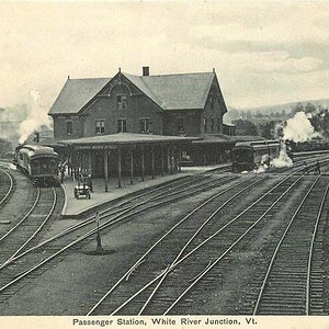 White_River_Junction_station_postcard.jpg