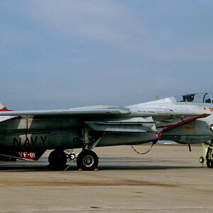 su1-VF-111-F-14A-Tomcat-1-1.jpg