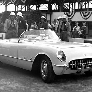 1955-chevrolet-corvette-photo-5732-s-original.jpg