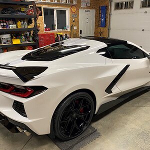 2023 C8 with Vossens.jpg