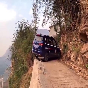 Tight_Turn_Around.mov