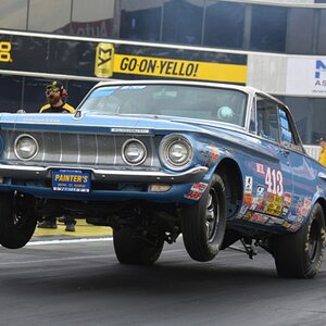 005-1962-plymouth-sportfury-maxwedge-nhra-winternationals-660x461.jpg