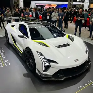 Media '1765030083353.webp' in category 'Corvette C8'