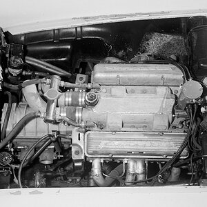 chuchua-1958-chevrolet-corvette-engine.jpg