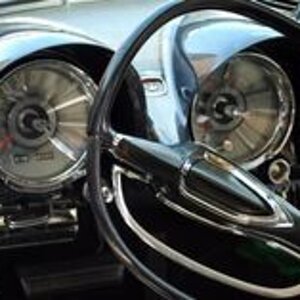 Steering Wheel Square2.jpg