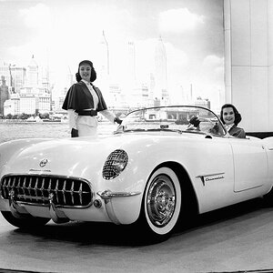 1953-Chevrolet-Corvette-Original-Prototype-Vintage-Debut-Photo.jpg